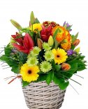 Красочная цветочная корзина - флора онлайн